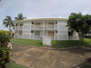 Studio 25 M2 à Saint François dans résidence Manganao avec plage privée